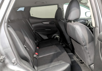 Подержанный автомобиль Nissan Qashqai 2014 года (12 фото)