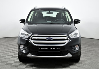 Подержанный автомобиль Ford Kuga 2019 года (2 фото)