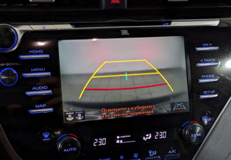 Подержанный автомобиль Toyota Camry Sedan 2020 года (2 фото)