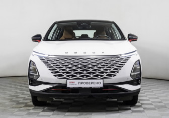 Подержанный автомобиль Omoda C5 2022 года (2 фото)