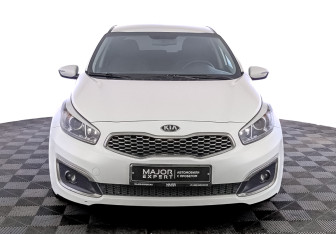 Подержанный автомобиль Kia Ceed Hatchback 2018 года (2 фото)