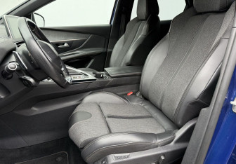 Подержанный автомобиль Peugeot 3008 2017 года (10 фото)