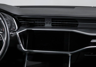 Подержанный автомобиль Audi A6 Sedan 2020 года (13 фото)