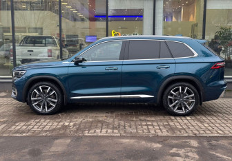 Подержанный автомобиль Geely Monjaro 2024 года (5 фото)