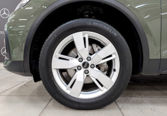 Подержанный автомобиль Audi Q5 2021 года (18 фото)