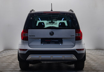 Подержанный автомобиль Skoda Yeti 2017 года (4 фото)