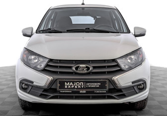 Подержанный автомобиль LADA (ВАЗ) Granta Liftback 2023 года (2 фото)