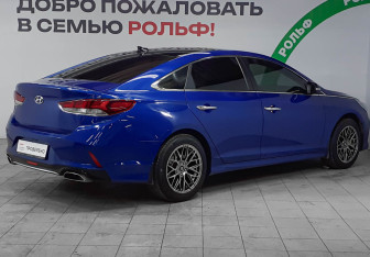 Подержанный автомобиль Hyundai Sonata 2017 года (4 фото)