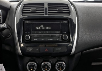 Подержанный автомобиль Citroen C4 Aircross 2014 года (16 фото)