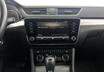 Подержанный автомобиль Skoda Superb Liftback 2019 года (26 фото)