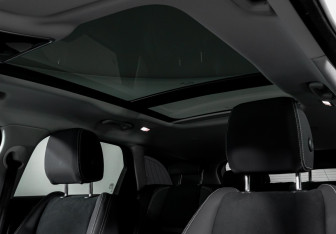 Подержанный автомобиль Land Rover Range Rover Velar 2022 года (21 фото)