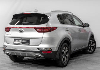 Подержанный автомобиль Kia Sportage 2018 года (5 фото)