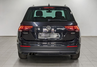 Подержанный автомобиль Volkswagen Tiguan 2018 года (6 фото)