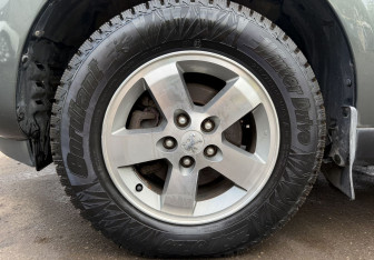 Подержанный автомобиль Peugeot 4007 2010 года (9 фото)