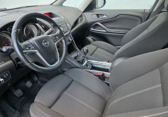 Подержанный автомобиль Opel Zafira Compactvan 2013 года (9 фото)