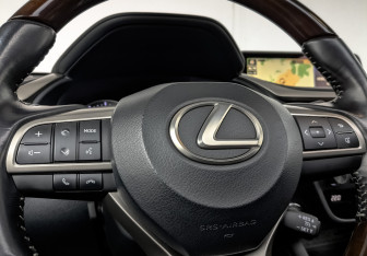 Подержанный автомобиль Lexus RX 2016 года (26 фото)