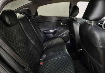 Подержанный автомобиль Kia Rio Sedan 2015 года (12 фото)