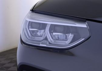 Подержанный автомобиль BMW X3 2020 года (17 фото)