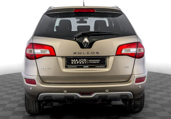 Подержанный автомобиль Renault Koleos 2013 года (6 фото)