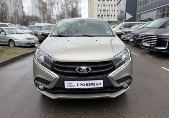 Подержанный автомобиль LADA (ВАЗ) XRAY 2016 года (2 фото)