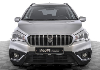 Подержанный автомобиль Suzuki SX4 Hatchback 2016 года (2 фото)