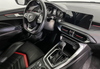 Подержанный автомобиль Kaiyi E5 2023 года (9 фото)