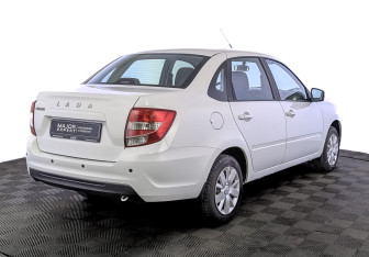 Подержанный автомобиль LADA (ВАЗ) Granta Sedan 2022 года (5 фото)