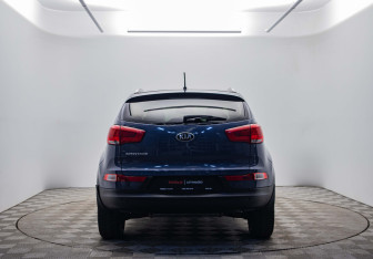 Подержанный автомобиль Kia Sportage 2015 года (6 фото)