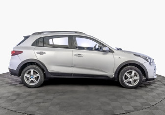 Подержанный автомобиль Kia Rio Hatchback 2021 года (4 фото)