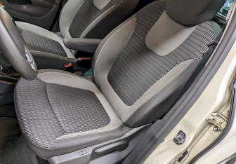 Подержанный автомобиль Renault Kaptur 2019 года (14 фото)