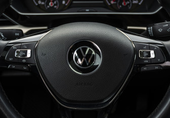 Подержанный автомобиль Volkswagen Passat Sedan 2020 года (11 фото)