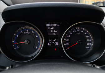 Подержанный автомобиль Hyundai i30 Hatchback 2014 года (18 фото)