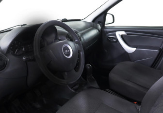 Подержанный автомобиль LADA (ВАЗ) Largus Wagon 2016 года (10 фото)