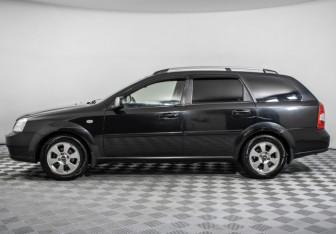 Подержанный автомобиль Chevrolet Lacetti Wagon 2011 года (8 фото)
