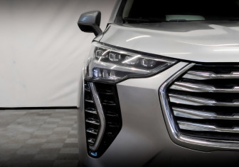 Подержанный автомобиль Haval Jolion 2023 года (17 фото)