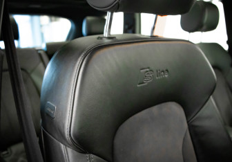 Подержанный автомобиль Audi Q7 2008 года (31 фото)