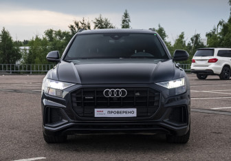Подержанный автомобиль Audi Q8 2018 года (2 фото)