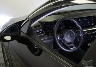 Подержанный автомобиль Kia K5 2021 года (7 фото)