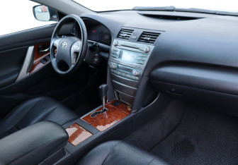 Подержанный автомобиль Toyota Camry Sedan 2008 года (10 фото)