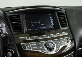 Подержанный автомобиль Infiniti QX60 2019 года (16 фото)