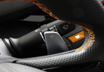 Подержанный автомобиль Changan UNI-V 2024 года (15 фото)