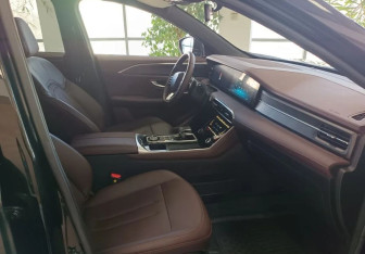 Подержанный автомобиль Jetour X90 2023 года (19 фото)