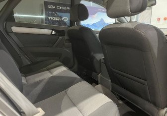 Подержанный автомобиль Chevrolet Lacetti Sedan 2010 года (17 фото)