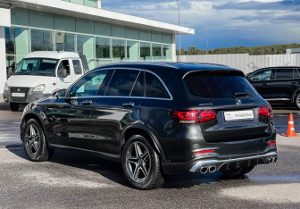 Подержанный автомобиль Mercedes-Benz GLC AMG 2021 года (7 фото)