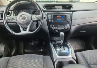Подержанный автомобиль Nissan X-Trail 2021 года (14 фото)