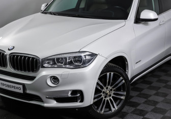 Подержанный автомобиль BMW X5 2016 года (29 фото)