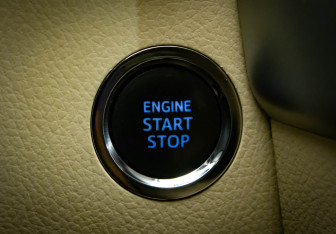 Подержанный автомобиль Toyota Highlander 2014 года (15 фото)