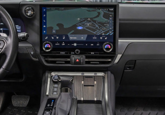 Подержанный автомобиль Lexus GX 2024 года (14 фото)