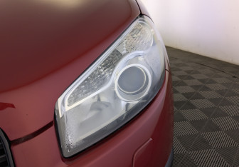 Подержанный автомобиль Nissan Qashqai 2013 года (11 фото)