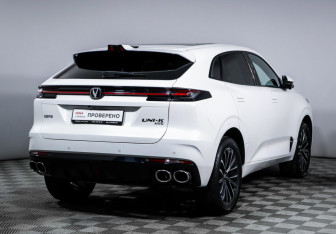 Подержанный автомобиль Changan UNI-K 2023 года (5 фото)